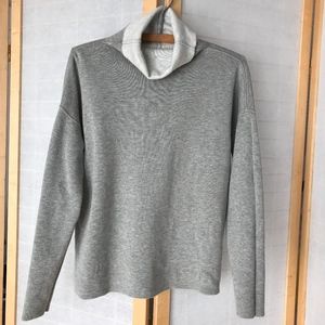 Sz S Everlane grey cotton funnel neck sweater